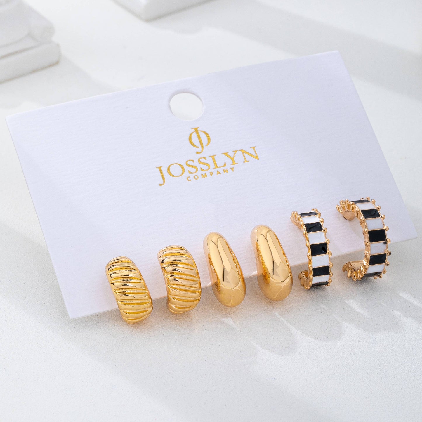 Checkered And Textured Hoop Earrings- Gold